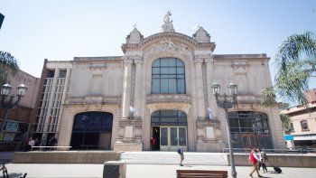 Se licitó la puesta en valor del Teatro Municipal 1° de Mayo con un presupuesto oficial de casi 82 mil millones de pesos.