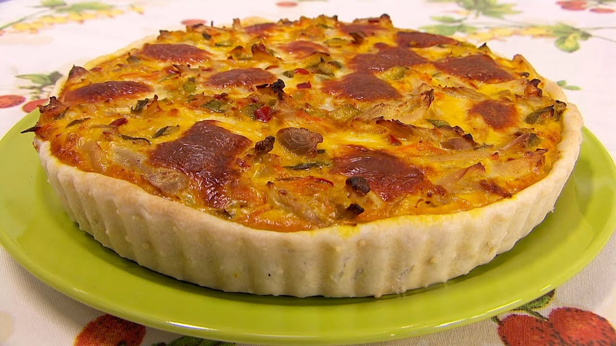 La tarta de pollo y zapallitos es rica, nutritiva y fácil de preparar en casa. La tarta de pollo y zapallitos es rica, nutritiva y fácil de preparar en casa.