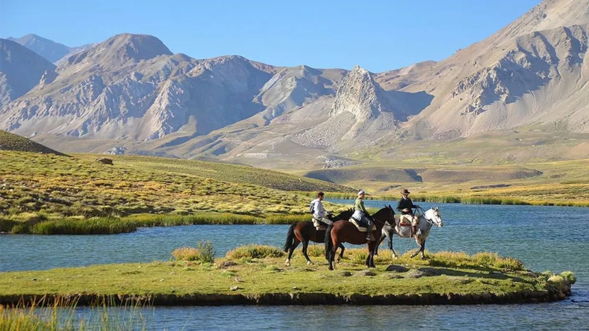 El valle se formó por el retroceso de antiguos glaciares