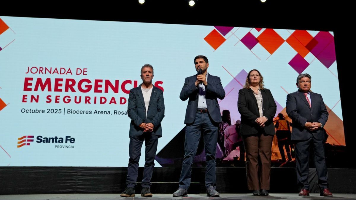 Maximiliano Pullaro encabezó este lunes la Jornada de Emergencias en Seguridad Vial. 