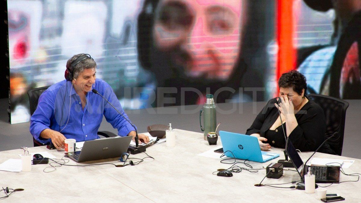 La “Pechu” tuvo cruces muy divertidos con Luis Mino y Ariel Tarico en la edición en el teatro de Ahora Vengo.