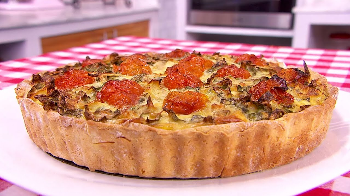 La tarta de jamón, queso y espinaca es una excelente opción para disfrutar en el almuerzo o la cena. La tarta de jamón, queso y espinaca es una excelente opción para disfrutar en el almuerzo o la cena.