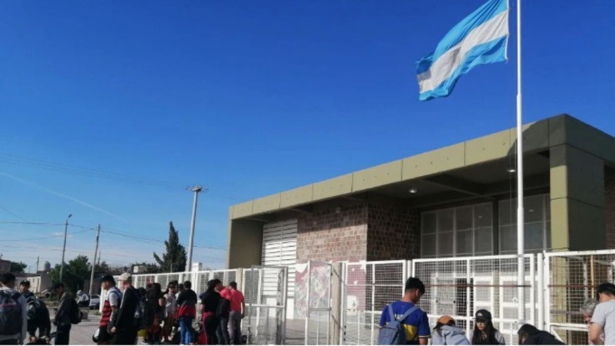 Un colegio de Trelew pasará los partidos que la Selección Argentina.