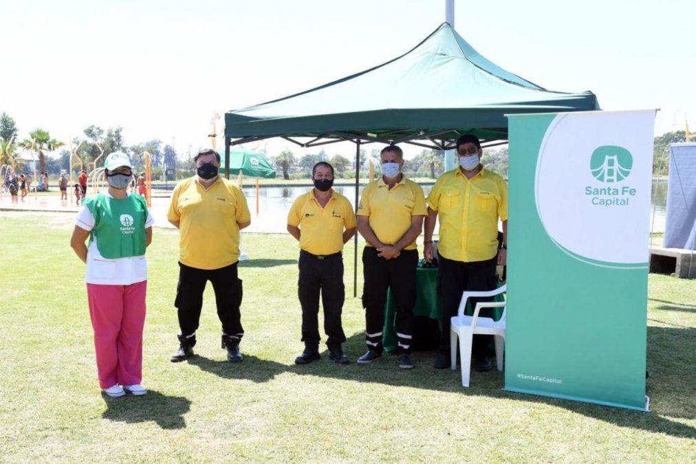 Posta sanitaria de la Municipalidad de Santa Fe en el Parque del Sur.