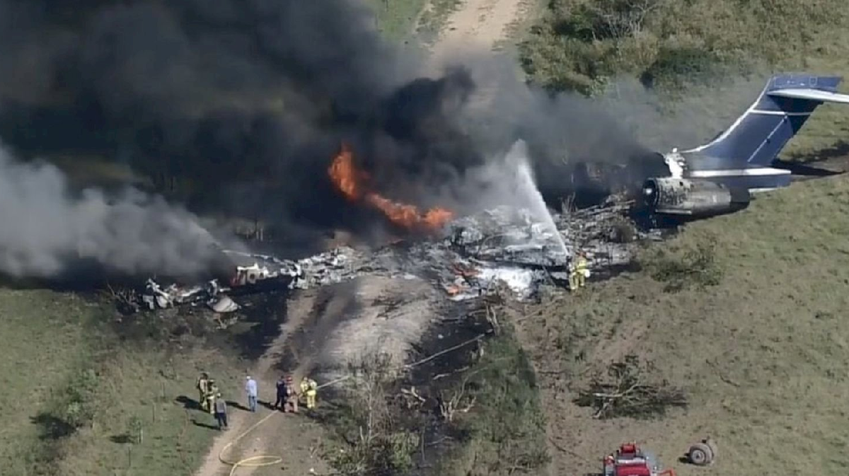 Se estrelló un avión en Texas con 21 personas a bordo