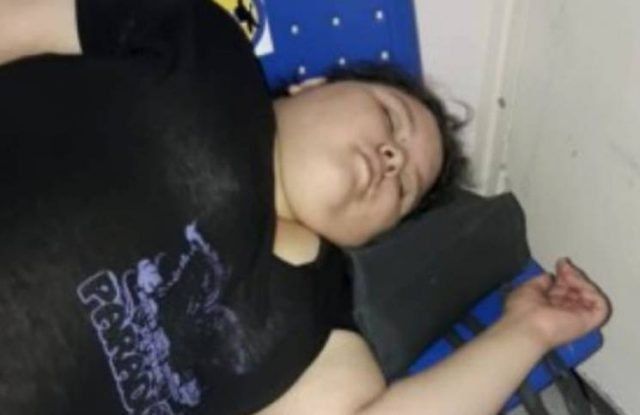 Tenía 18 años y murió en los brazos de su padre tras esperar 12 horas que la atendieran en la guardia. (Foto: Facebook).