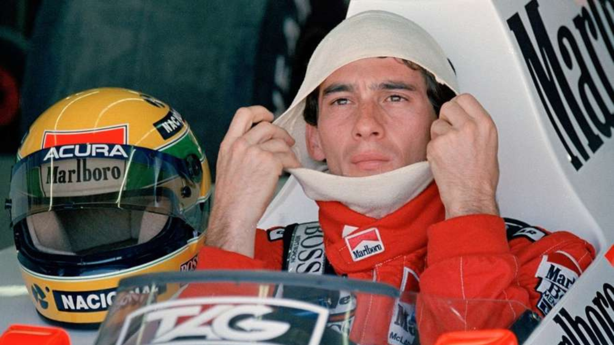 Ayrton Senna antes del Gran Premio de San Marino. Ayrton Senna antes del Gran Premio de San Marino.