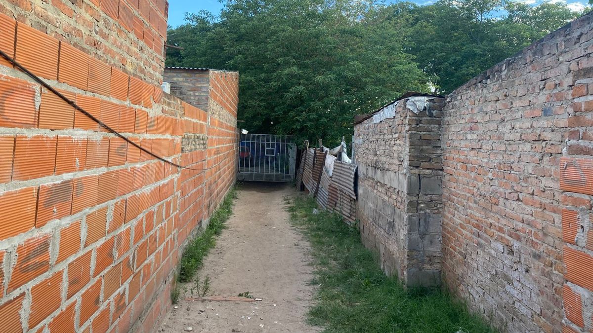 El femicidio se produjo dentro de una vivienda ubicada en calle Neuquén al 6800