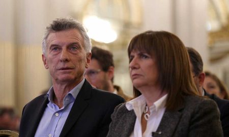 Patricia Bullrich dijo que discutirá con Macri por qué hace una definición de este tipo en un momento. Patricia Bullrich dijo que discutirá con Macri por qué hace una definición de este tipo en un momento.