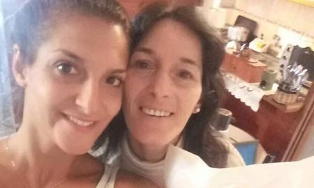 Virginia y su mamá, Claudia, que falleció en el tiroteo.