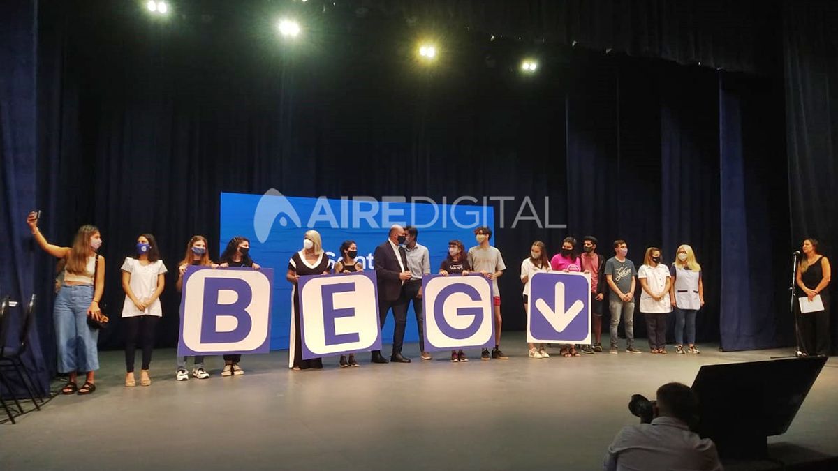 Para acceder al beneficio hay que ser alumno o alumna regular de los establecimientos educativos indicados al momento de la inscripción, la cual tiene carácter de declaración jurada.