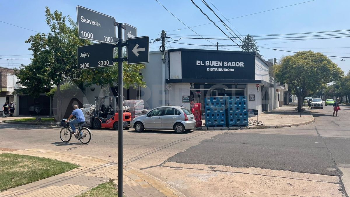 El comercio ubicado en inmediaciones de Saavedra y Jujuy acumula ataques de ladrones que van en busca de mercadería
