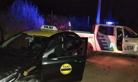 Un adolescente de 15 años fue detenido en la ciudad balnearia de Mar del Plata tras asaltar y golpear a un taxista Un adolescente de 15 años fue detenido en la ciudad balnearia de Mar del Plata tras asaltar y golpear a un taxista