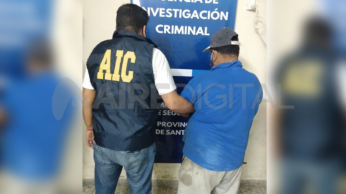 Acevedo debía presentarse en marzo para ser juzgado por el abuso de la hija de su pareja