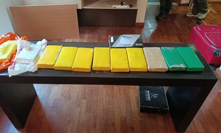 roldan: allanaron un domicilio ligado a un narco y secuestraron 12 kilos de cocaina roldan: allanaron un domicilio ligado a un narco y secuestraron 12 kilos de cocaina