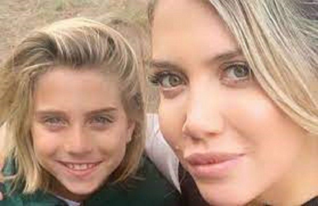 Wanda Nara sufrió las críticas de su hijo Valentino por el uso de sus redes sociales.