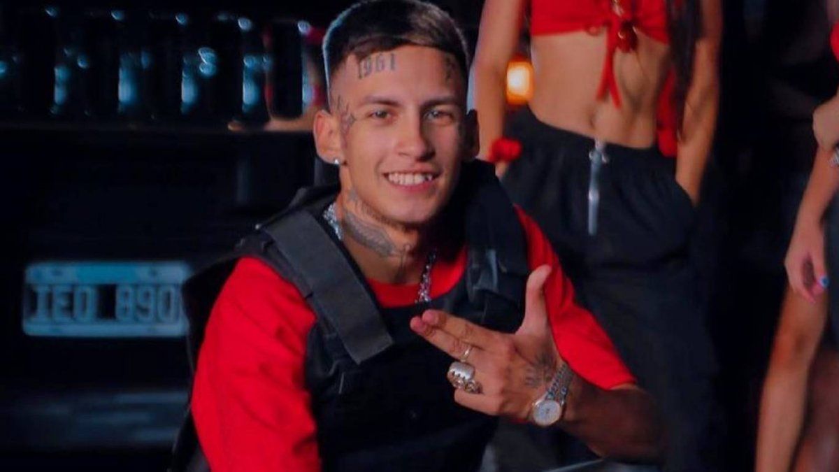 L-Gante lanzó un nuevo tema educativo para aprender las tablas de multiplicar