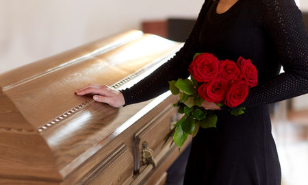 Mueren 16 miembros de una familia tras ir a un funeral y contagiarse de Covid Mueren 16 miembros de una familia tras ir a un funeral y contagiarse de Covid