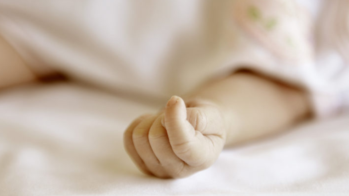 Una beba de un año falleció y detectaron indicios de abuso sexual.