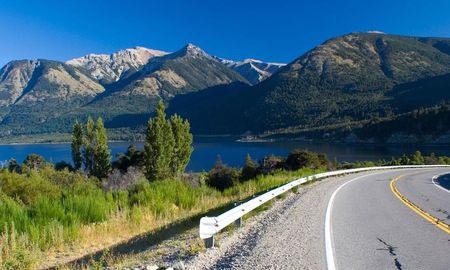 Lago Puelo, un pueblito tranquilo y lleno de aventura. Lago Puelo, un pueblito tranquilo y lleno de aventura.