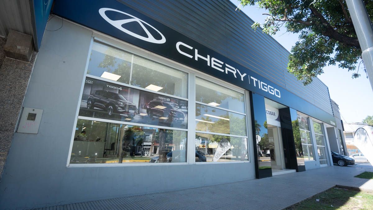 El salón de ventas de Chery está ubicado en Avenida Freyre 2924 de la capital provincial.
