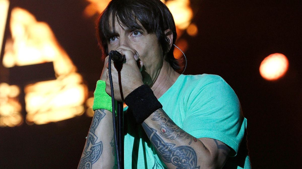 La banda Red Hot Chili Peppers tomó la determinación debido a la crisis que vive el mundo de la música por la pandemia del covid-19