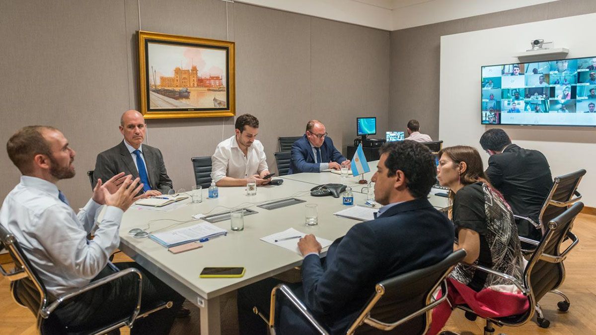 En abril del 2020, Martín Guzmán presentó la nueva Unidad de Apoyo de Sostenibilidad de la Deuda Pública de las provincias.