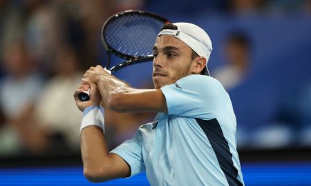 Francisco Cerúndolo se quedó con el duelo entre argentinos frente a Guido Pella y avanzó a segunda ronda del Abierto de Australia. Francisco Cerúndolo se quedó con el duelo entre argentinos frente a Guido Pella y avanzó a segunda ronda del Abierto de Australia.