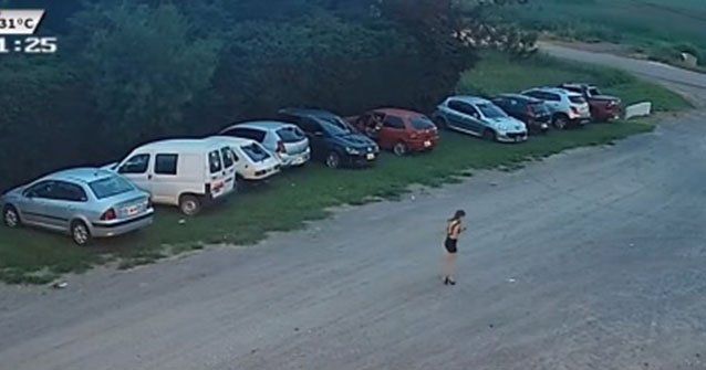 Las últimas imágenes de Agustina registradas por las cámaras de seguridad