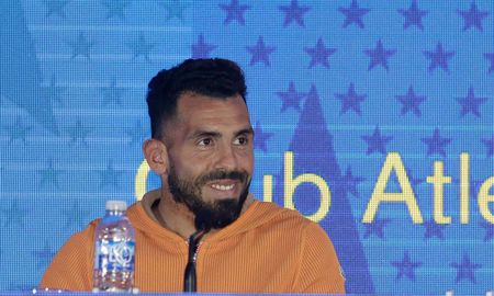 All Boys mantiene la ilusión de contratar a Carlos Tévez, según reveló Nicolás Cambiasso, presidente del Albo. All Boys mantiene la ilusión de contratar a Carlos Tévez, según reveló Nicolás Cambiasso, presidente del Albo.