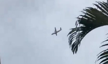 accidente fatal: se estrello un avion y sus 61 pasajeros fallecieron en el acto accidente fatal: se estrello un avion y sus 61 pasajeros fallecieron en el acto