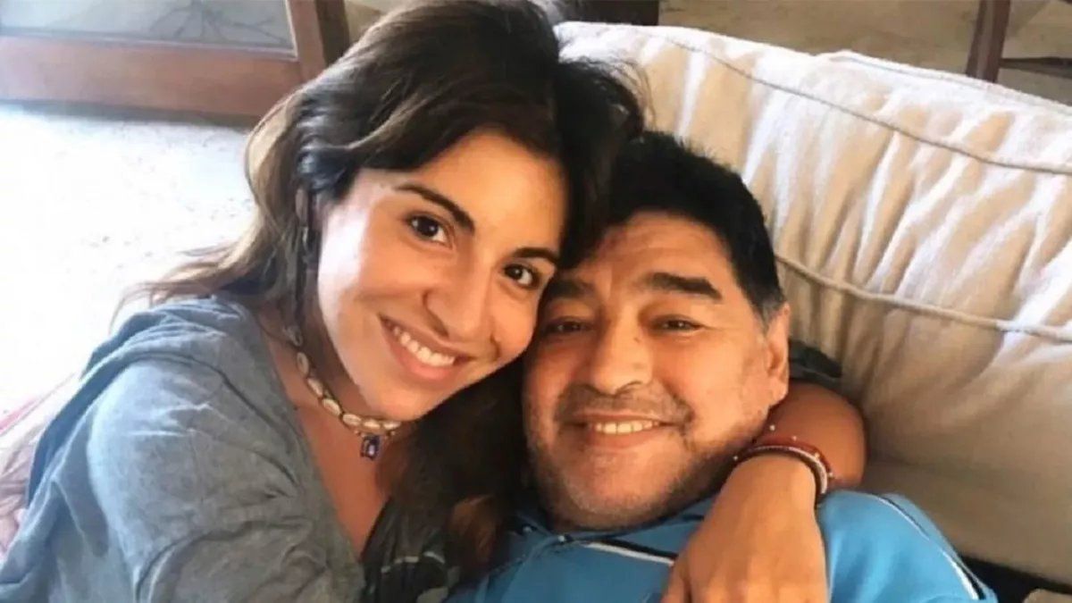 El emotivo mensaje de Gianinna Maradona a Diego de cara a las fiestas: Nos extraño