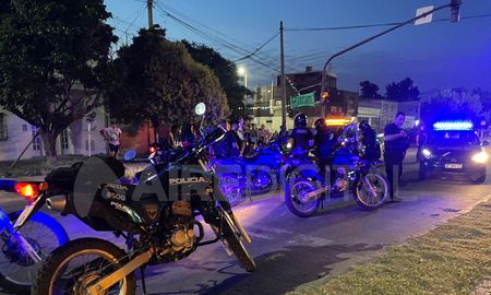 Tras la persecución policial, un joven de 20 años quedó detenido. Tras la persecución policial, un joven de 20 años quedó detenido.