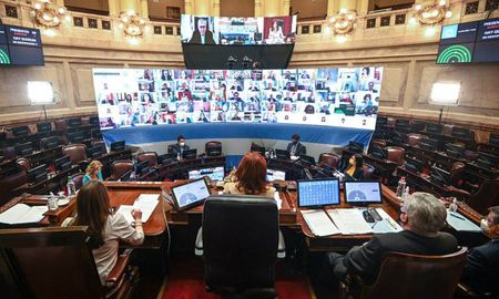 Comienzan a debatir el proyecto sobre Aporte Solidario. Comienzan a debatir el proyecto sobre Aporte Solidario.