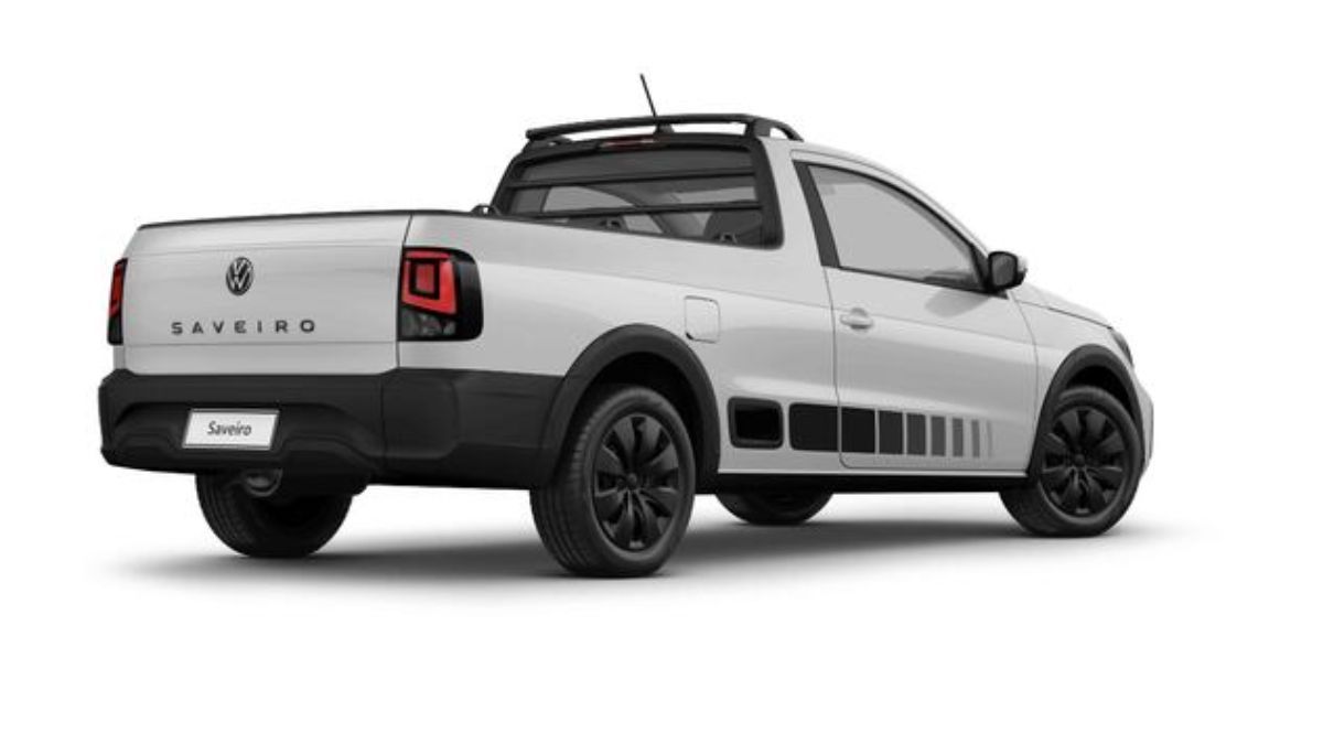 La Volkswagen Saveiro mantiene su perfil de pick-up compacta versátil. La Volkswagen Saveiro mantiene su perfil de pick-up compacta versátil.