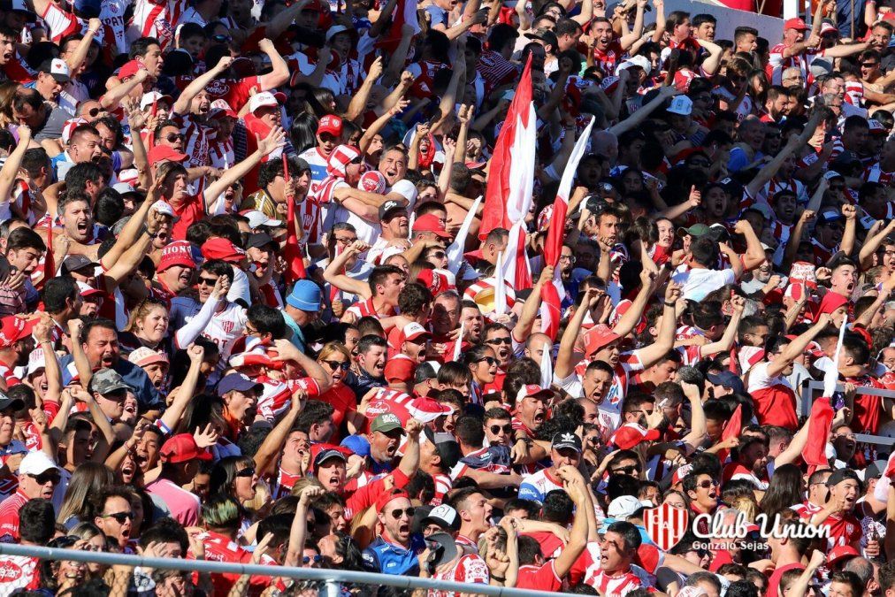 La gloriosa hinchada tatengue