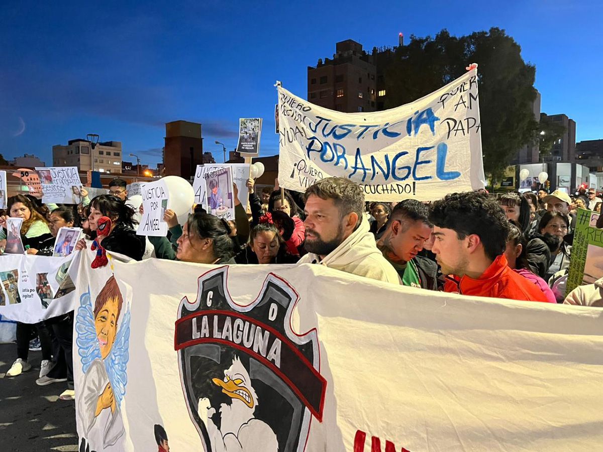 Manifestaci&oacute;n en pedido de justicia por el crimen de &Aacute;ngel L&oacute;pez.