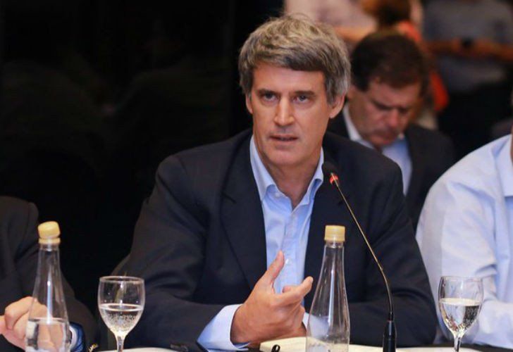 Alfonso Prat-Gay apuntó contra Roberto Feletti por el fracaso de sus políticas para combatir la inflación.