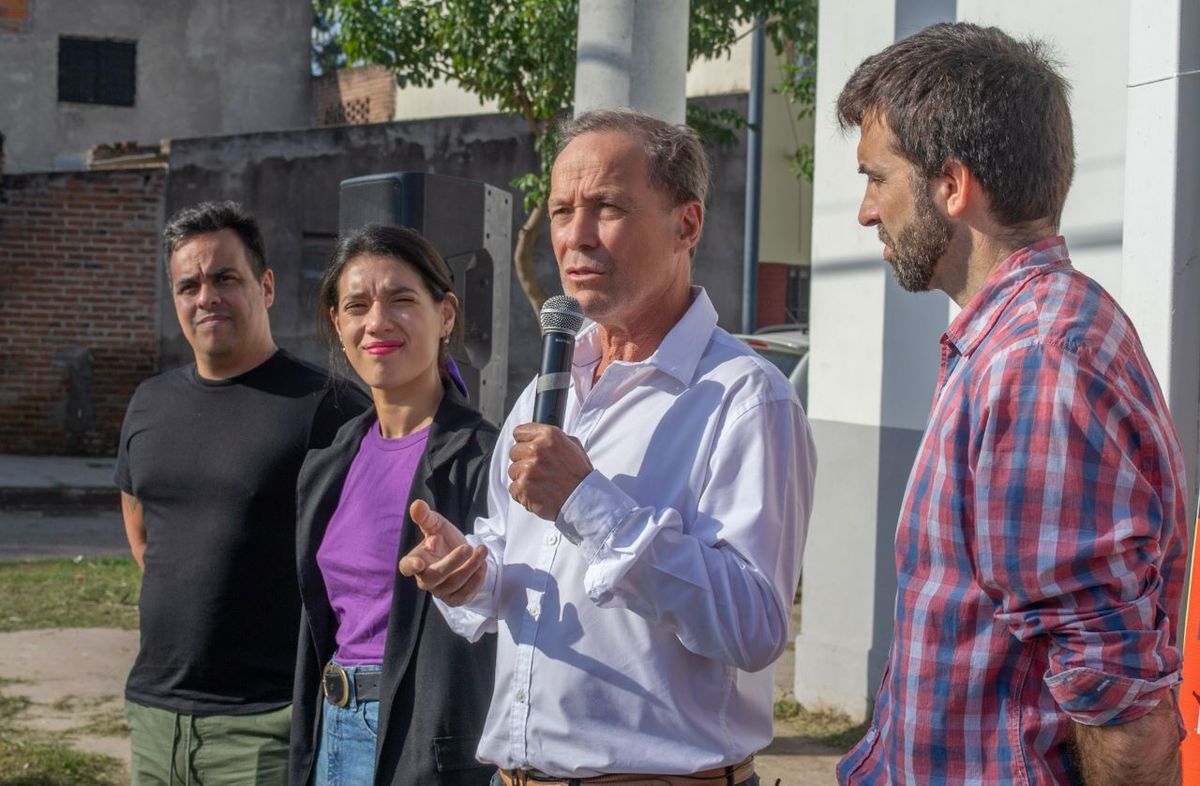 Rubén Giustiniani estuvo acompañado por Agustina Donnet