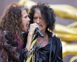 el guitarrista de aerosmith fue internado de urgencia despues de un show el guitarrista de aerosmith fue internado de urgencia despues de un show