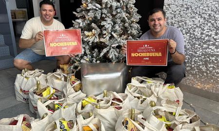 El grupo de cumbia Bam Band donó 20 cajas navideñas para la campaña solidaria que impulsa AIRE junto al Movimiento Los Sin Techo. El grupo de cumbia Bam Band donó 20 cajas navideñas para la campaña solidaria que impulsa AIRE junto al Movimiento Los Sin Techo.