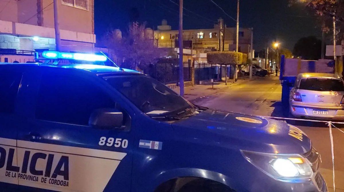 Córdoba: una mujer asesinó a su mamá y luego llamó a la policía para confesar el crimen