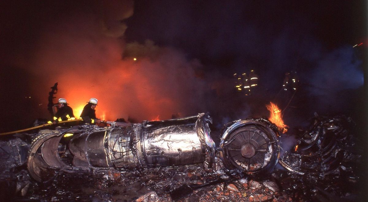 El siniestro se produjo a las 20.54 del martes 31 de agosto de 1999 y, poder extinguir las llamas, demandó varias horas de muy arduo trabajo de los bomberos.