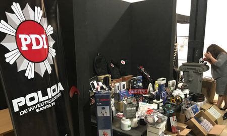 se entrego equipamiento para criminalistica de la pdi se entrego equipamiento para criminalistica de la pdi