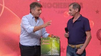 Una caja, una emoción: la historia de la oficina que hizo su aporte a la campaña de AIRE