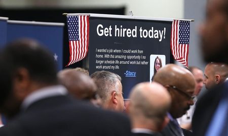 Estados Unidos bajó el desempleo y generó más de un millón de puestos de trabajos durante la pandemia. Estados Unidos bajó el desempleo y generó más de un millón de puestos de trabajos durante la pandemia.