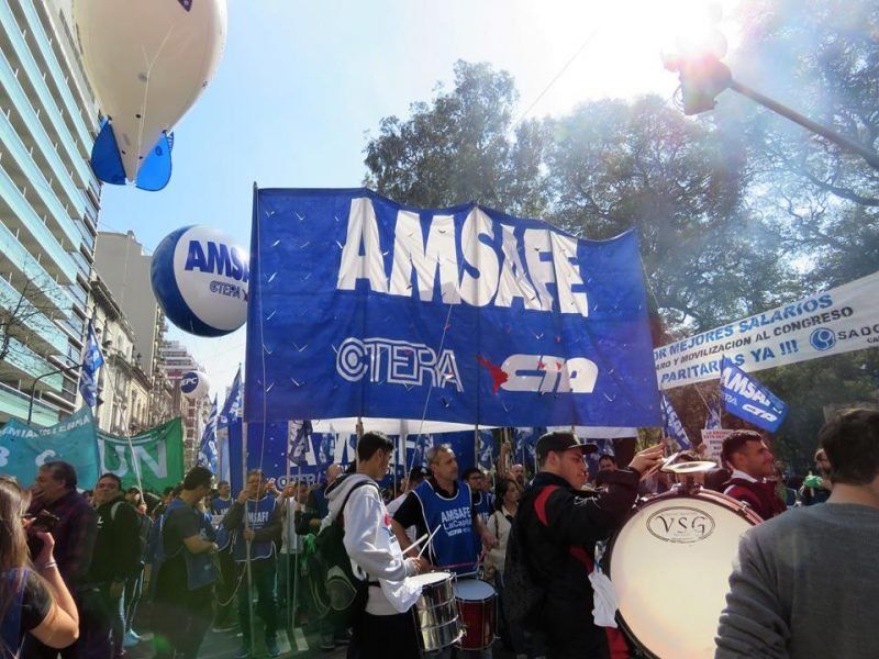 Desde Amsafe cuestionaron la forma en que se dio el adelanto y pidieron el llamado a paritarias.