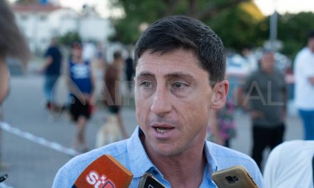 Con el móvil de AIRE presente, el senador Paco Garibaldi se refirió al nuevo puente Santa Fe - Santo Tomé. Con el móvil de AIRE presente, el senador Paco Garibaldi se refirió al nuevo puente Santa Fe - Santo Tomé.