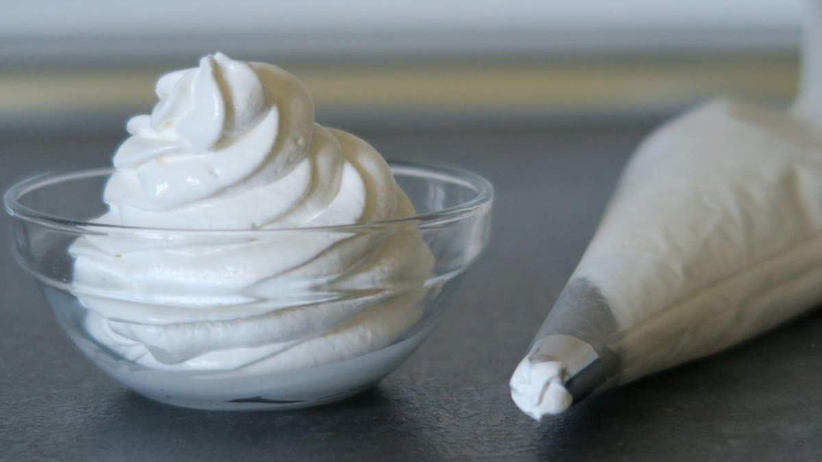 Como se vio en MasterChef, el merengue suizo es un básico de la pastelería que todos los participantes deberían poder dominar.