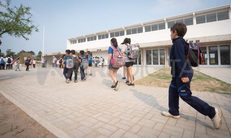 El lunes 24 de febrero es el día previsto para el comienzo del ciclo lectivo en Santa Fe. El lunes 24 de febrero es el día previsto para el comienzo del ciclo lectivo en Santa Fe.